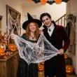 dekoracja na andrzejki sztuczna pajeczyna i 2 pajaki nylonowa halloween ozdoba biala 60 g