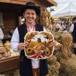 dekoracja na dozynki festyn wiejski festiwal zakonczenie zniw ozdoba na okno drzwi bocian