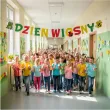 dekoracja na dzien wiosny do szkoly przedszkola baner girlanda papierowa 2 5 m