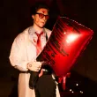 dekoracja na halloween balon foliowy tasak z krwia krwawe narzedzia 39 2 shp