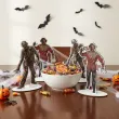 dekoracja na halloween drewniana figurka strach na wroble do postawienia 15 cm