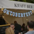 dekoracja na oktoberfest baner papierowy napis niebieska krata bawarska girlanda ozdoba 2 m