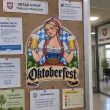 dekoracja na oktoberfest plakat do powieszenia na okno drzwi bawarski festiwal piwa festyn bawaria