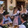 dekoracja na oktoberfest plakat do powieszenia na okno drzwi bawarski festiwal piwa festyn bawaria