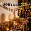 dekoracja na sylwestra baner szampanski nowy rok 2026 zloto czarny girlanda papierowa 2 3 m