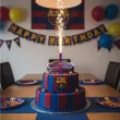 dekoracja na tort urodziny kibica fana fc barcelona fontanna raca tortowa pilka nozna 18cm