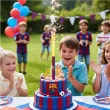 dekoracja na tort urodziny kibica fana fc barcelona fontanna raca tortowa pilka nozna 18cm