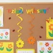 dekoracje na dzien wiosny swiderki wiszace kwiatki chabry do przedszkola szkoly 6 szt