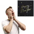 dekoracje stolu na sylwestra nowy rok serwetki happy new year czarne partydeco 33 cm x20
