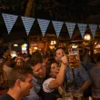 dekoracla wiszaca na oktoberfest baner papierowy flaga bawarska girlanda ozdoba krata 3 6 m