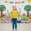 dodatek do stroju na dzien wiosny czapka bocian filcowa dla dzieci do przedszkola szkoly
