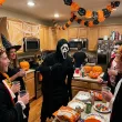 dodatek do stroju na halloween maska z kapturem morderca ghostface krzyk scream duch smierc