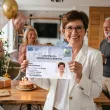duza personalizowana kartka prezent z okazji przejscia na emeryture legitymacja zus koperta