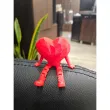 figurka czerwone geometryczne siedzace serce z nogami dekoracja na walentynki wesele 6 cm
