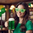 imprezowe okulary na dzien swietego patryka koniczynki
