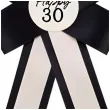 kotylion na 30 urodziny happy 30 czarny kremowy elegancki przypinka odznaka 11x17 cm