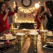 kubeczki papierowe happy new year zlote partydeco 220 ml 6 szt