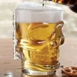 kufel czaszka