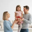 prezent na dzien matki urodziny 26 maja zestaw upominkowy kubek magnes brelok kartka imie