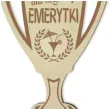 puchar dla szalonej emerytki drewniany 92 x 135 mm
