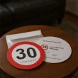 zaproszenie 30 urodziny traffic 15x15 cm 1 szt